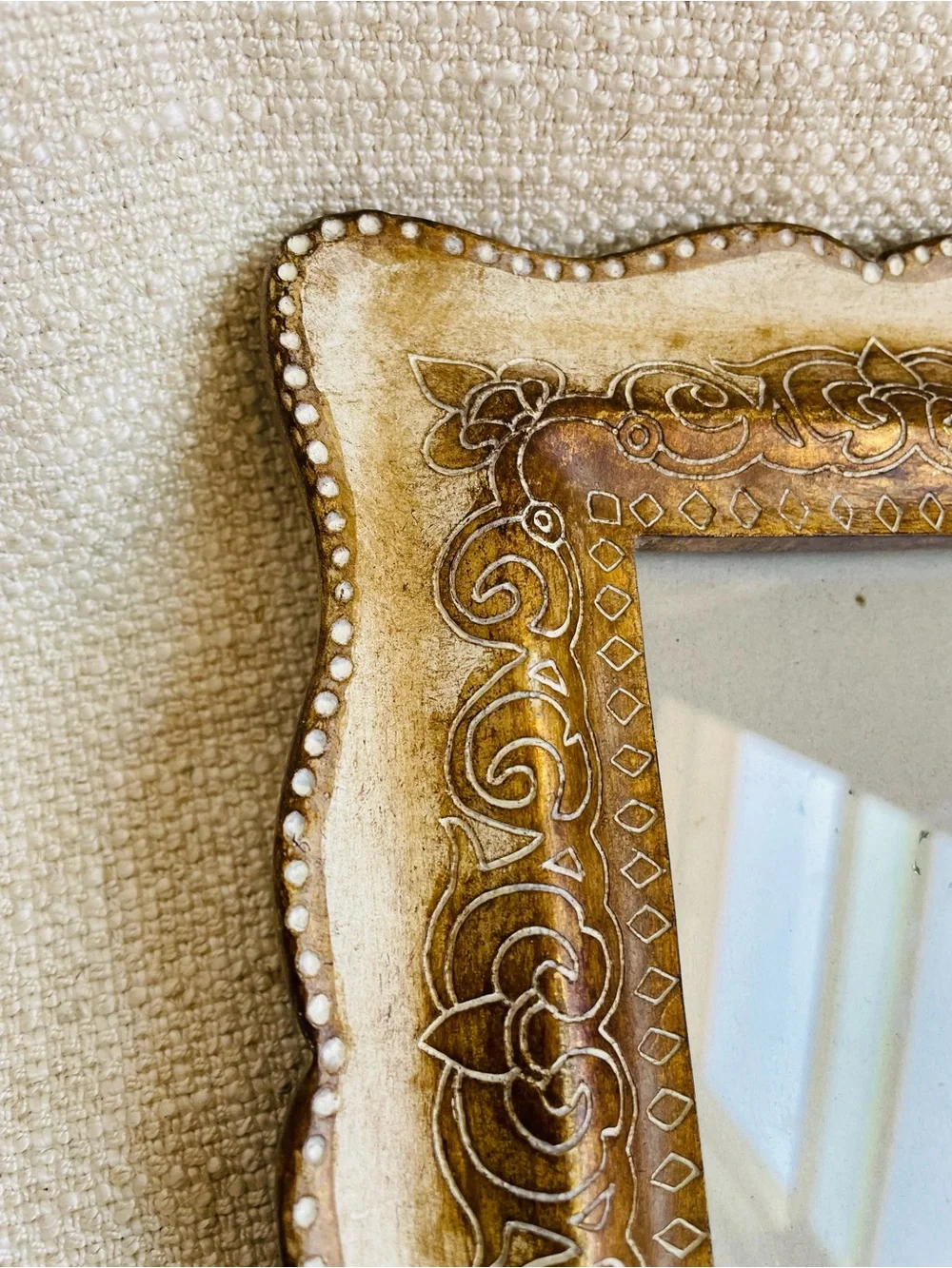 Decorative Gold and Cream Ornate Standalone Photo Frame Fits 4x6